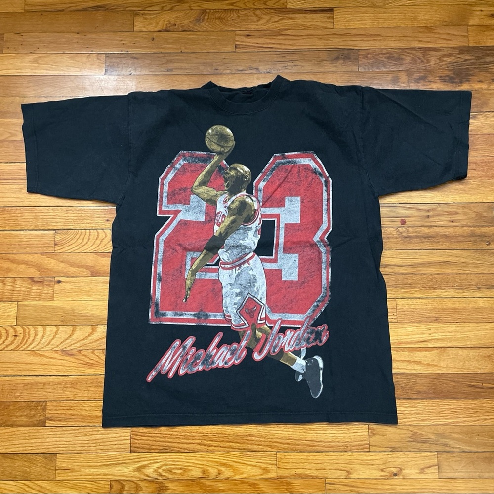Vintage Y2K Michael Jordan 23 Jumpman Dunking Graphic T Shirt Size 3XL Used